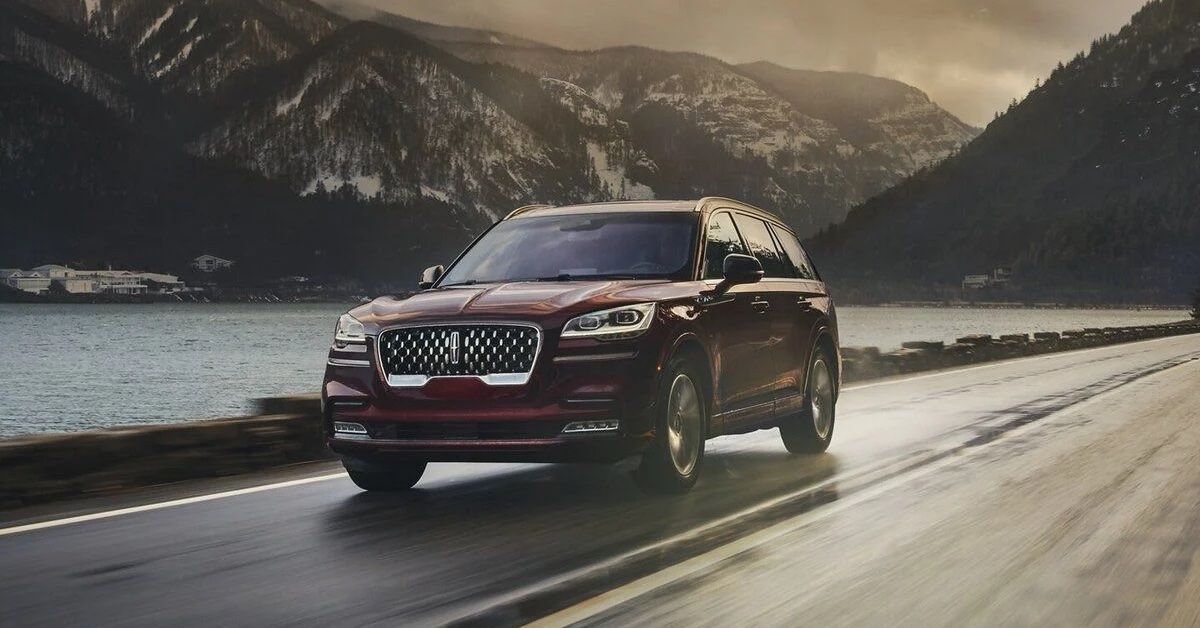 2022 Lincoln Aviator, Red